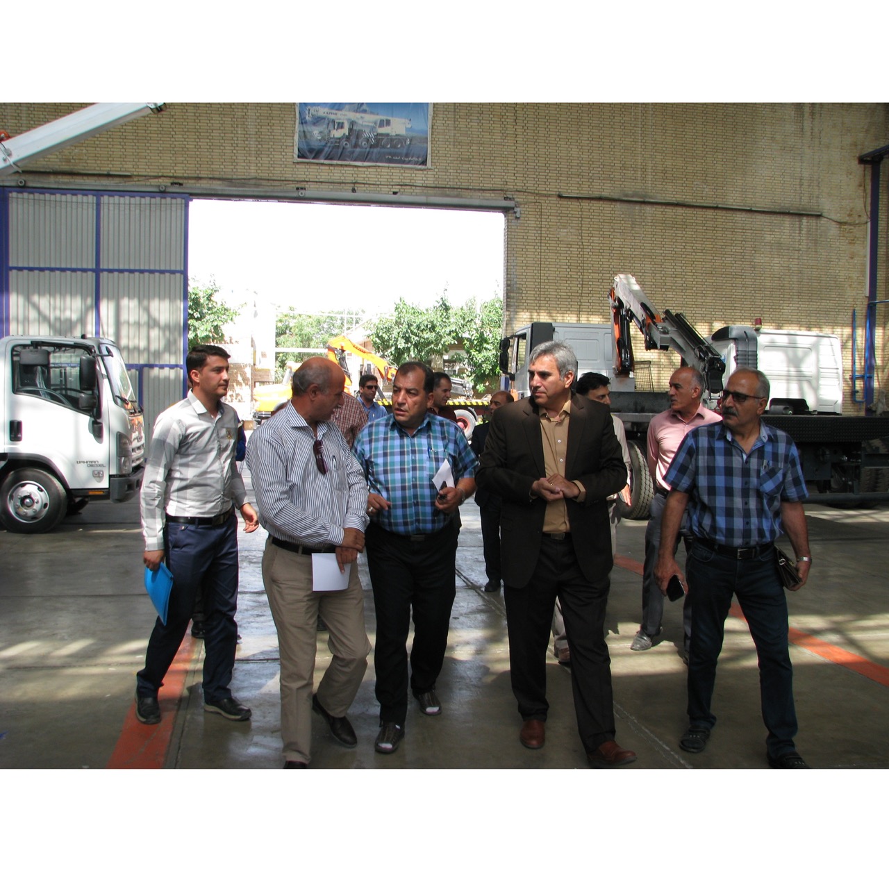 بازدید روسای ترابری خطوط لوله و مخابرات نفت ایران از جرثقیل کارگاهی 35 تن زوملاین